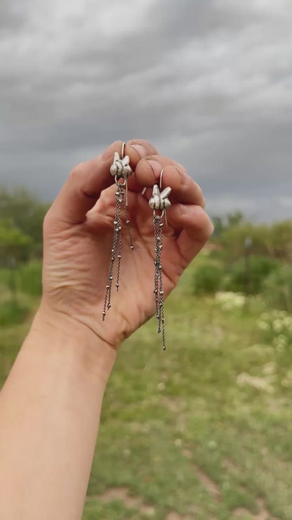 Bee danglers